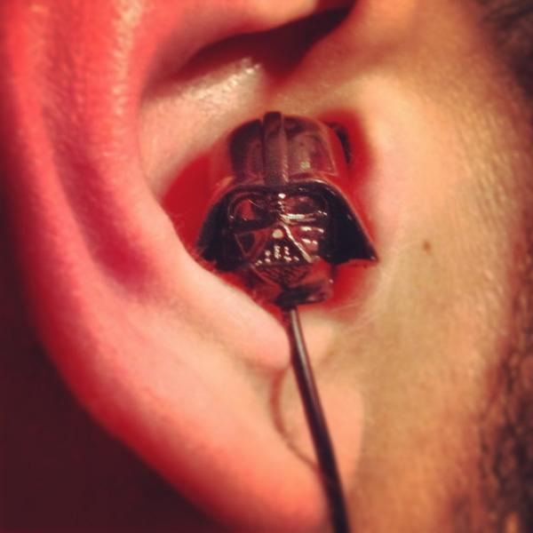 masonbeck's tweet image. Coolest earbuds ever... #notcomfortable #notgoodsound but still cool!