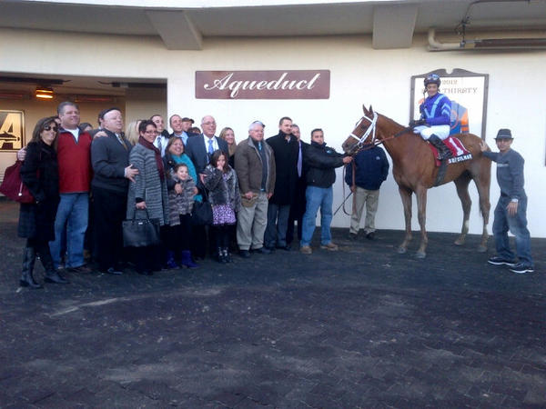 NYRA (🗽) tweet media