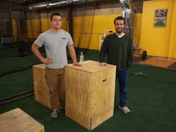 allintraining's tweet photo. Joe and Mickey just built a new 36" box  come try it out http://t.co/r97InrZl
