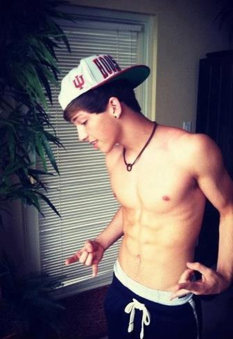 InstagramBoyandGirl tweet media