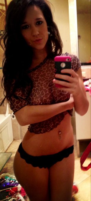 :) photoshoot http://t.co/85MsAbGi<a href="/tag/smile"class="tags"><span>#smile</span></a><a href="/tag/hair"class="tags"><span>#hair</span></a><a href="/tag/woman"class="tags"><span>#woman</span></a><a href="/tag/wet"class="tags"><span>#wet</span></a>