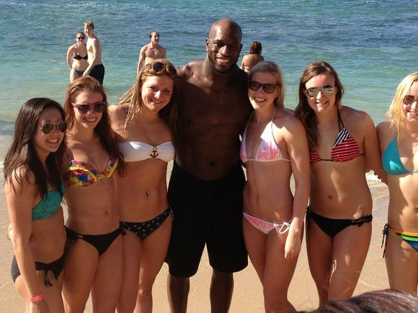 Titus O Neil tweet media