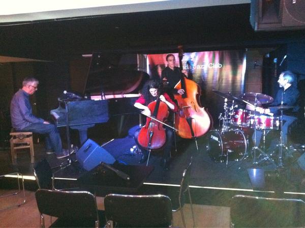 GranadaJazzClub's tweet photo. Preparando nuestra noche de reyes, no te la pierdas! http://t.co/r1sfuMvX