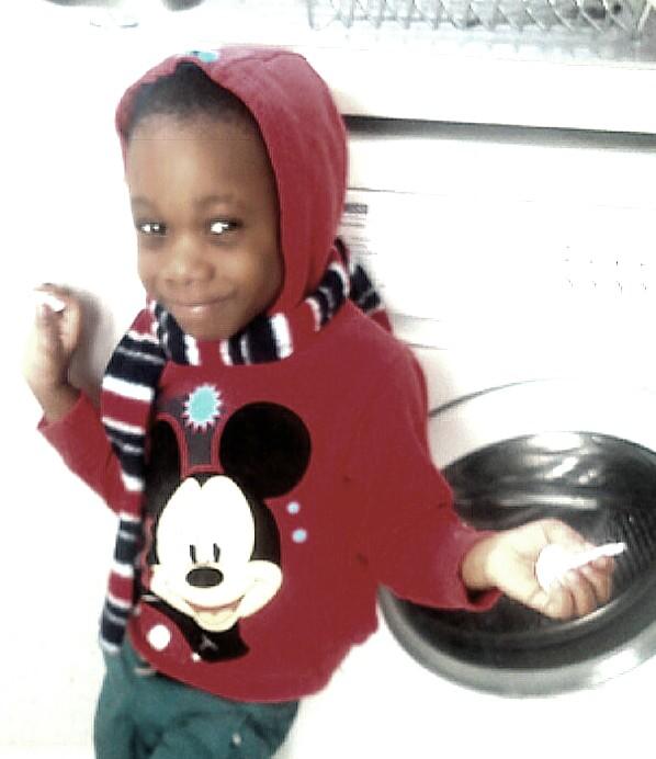 nessabeehott's tweet photo. @CharmaineSmith_  hona mwana wako akuda shsmhu http://t.co/HJ1ufSgv