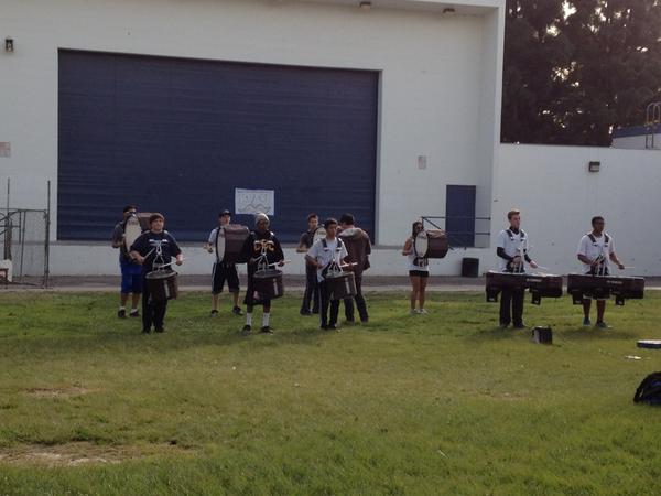 Losaldrumline's tweet photo. Battery at work! Drum-A-Thon! http://t.co/8cLeBXIq