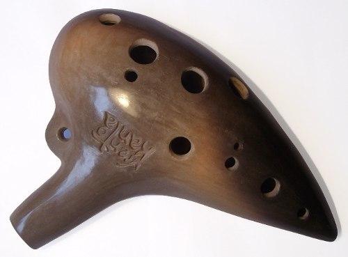 ZeldaBrasil's tweet photo. Essa é minha ocarina,Não é a ocarina of time nem a fairy ocarina mas é boa ^^ http://t.co/iM8hXSmp