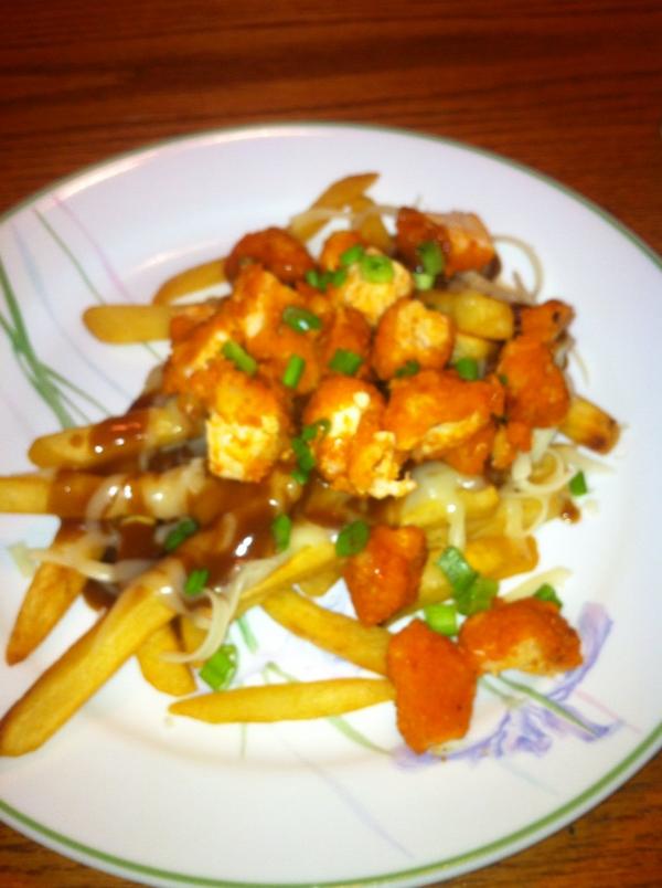 Soilers pre game meal....buffalo chicken poutine #forthline #powerkill