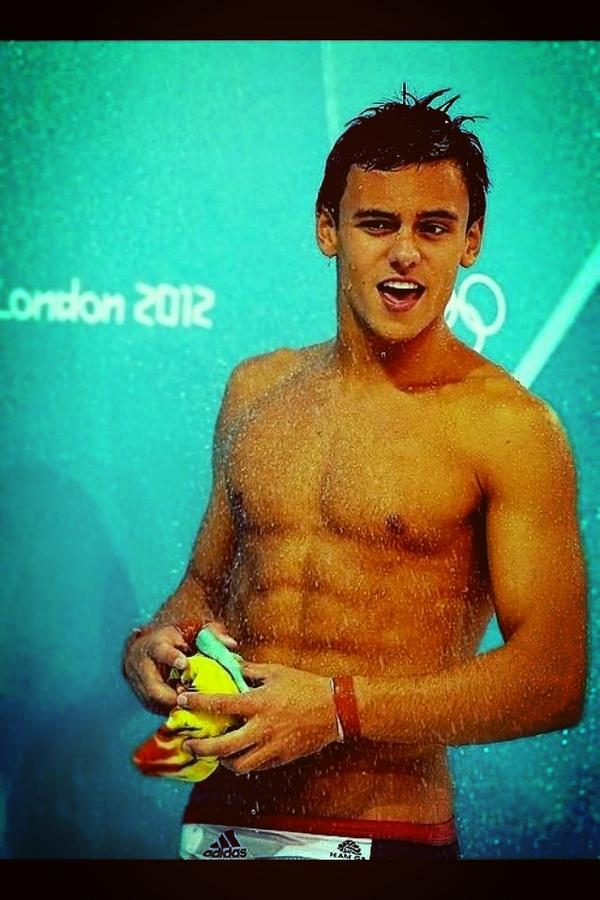 Fast_Faster22's tweet image. #tweetyourbiggestcrush HIM