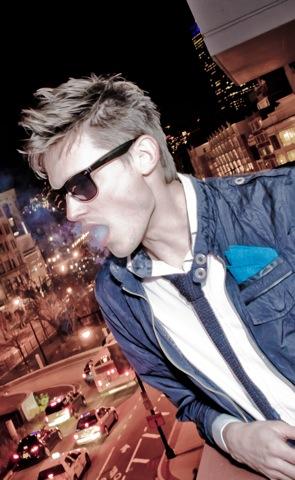 rvbykov's tweet photo. #upinsmoke #ismoke #sunglasses #style #boston #fashion #model http://t.co/WxJvD7yU