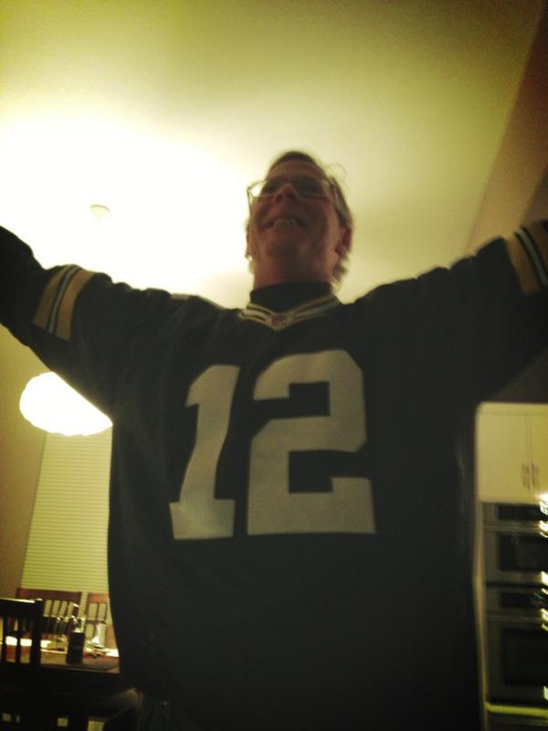 itsK8west's tweet image. This is my dad doing the victory pose... #TrueWisconsin #PackerLover