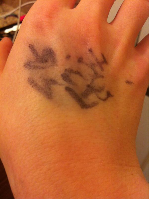 destinykiristen's tweet photo. @TiffanyReneeGee @cacdyamite and me! lol http://t.co/zCXdQ4lJ