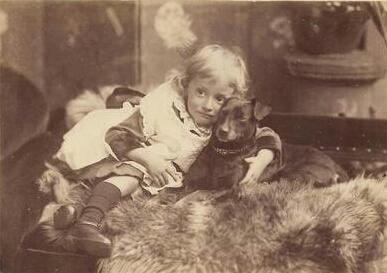 HammyDerWeiner's tweet photo. Sweet picture of a little girl hugged up to her doggy from the late 1800s http://t.co/EaiLRZKg