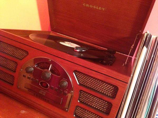 sabrinarae24's tweet image. #BestDayEver #NewRecordPlayer