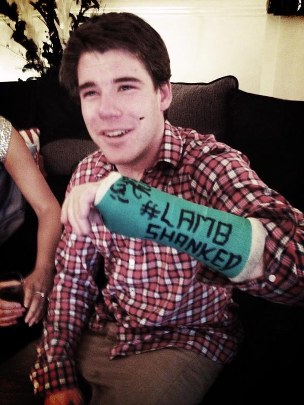 Jamesbee222's tweet photo. @DeanWilson15 @tommysearle100 #lambshanked http://t.co/qeAZ1oUg