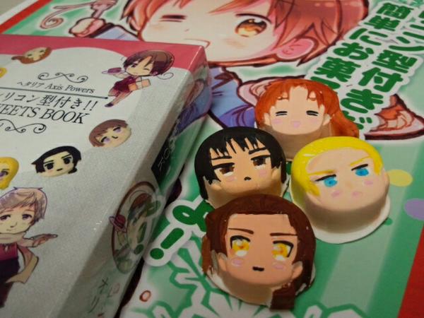 ヘタリアAP シリコン型付き!!SWEETS BOOK」ただいま好評発売中☆実際に