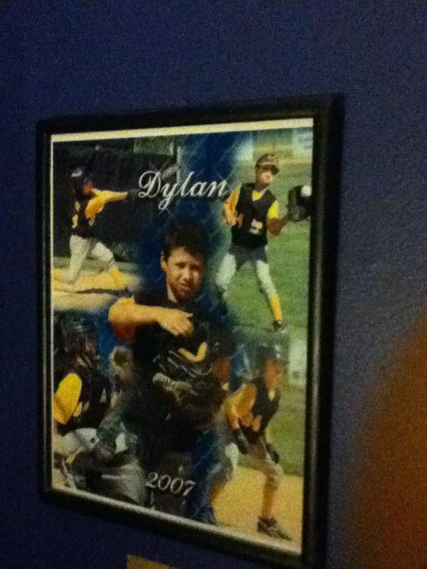 adamscire's tweet photo. Goofy pictures http://t.co/hCzhn1xB