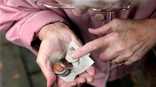 fridacounter's tweet photo. UK ministers lack empathy with the poor, food bank says 

http://t.co/cEPEdYJW
#uk http://t.co/xOLMIErD