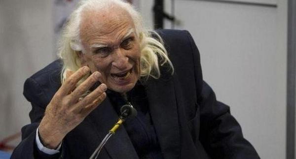 Zio_Tibia's tweet photo. @ClaudioLauretta sostenete mio Fratello nella battaglia che sta sostenendo.
#sciperoDellaFame #notteHorror http://t.co/DX9erJr8