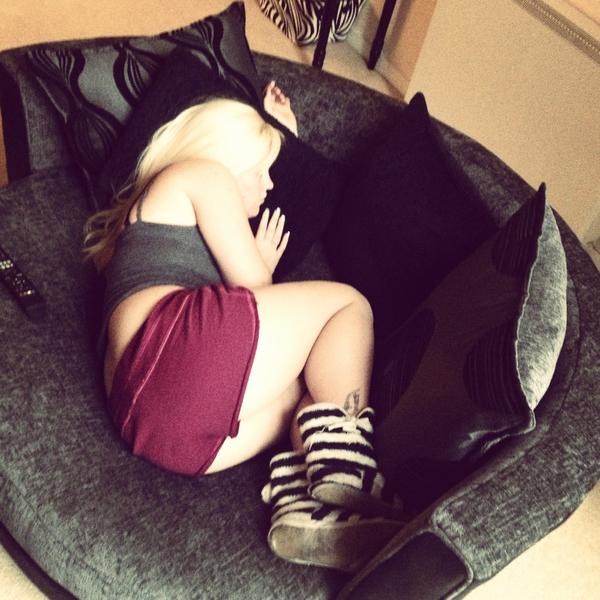 lisairving88's tweet image. Resting for tonight #hellotigger #cuddlechair