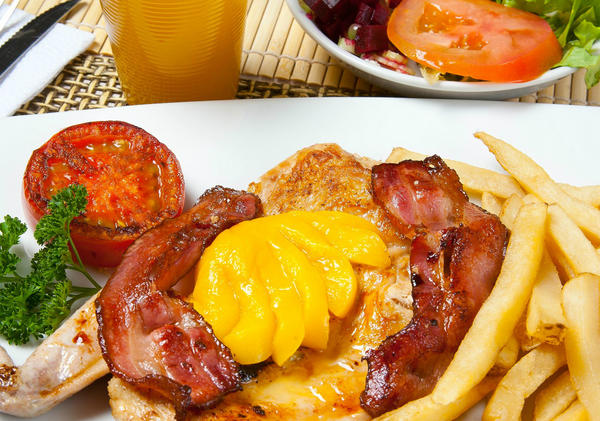 PuntoRapido's tweet photo. ¡Buenos Días! ¿Que tal para hoy el almuerzo un delicioso Pollo Punto Rápido? http://t.co/4OUxWLah