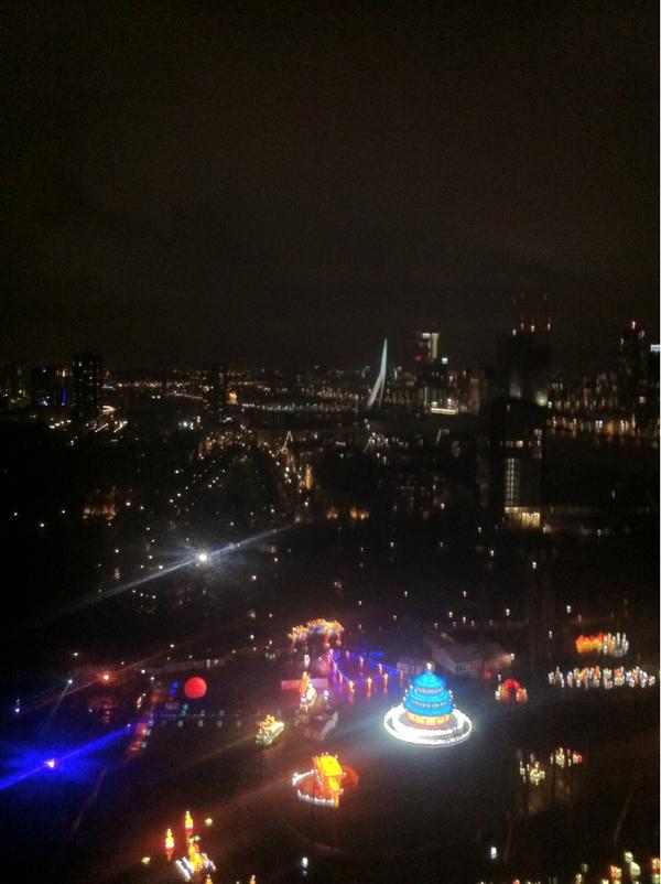 Evatec_nl's tweet photo. ChinaLight #ffgeenlichtjesbrug http://t.co/BoAsAtAy
