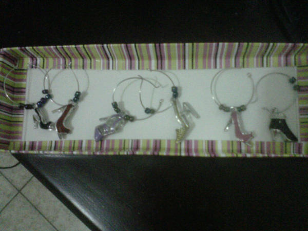 latipasexi2011's tweet photo. @karenzita_hdez. @yohannaesmaylin. Para mis nenas :) ! http://t.co/X2w02snv