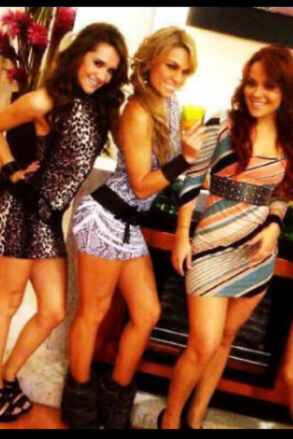 jennygarciavla's tweet photo. Aquí una foto de hace 1 año !! En estas fechas en el foro de VLA http://t.co/AkpgAlfa