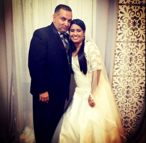 CiclosGroup's tweet photo. Presentes en el matrimonio de @franklinjmora y Zolanlly #felicidades ahora a bailaaar!!! http://t.co/YjMGglV8