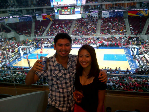 iamalvinquizon's tweet image. Last night at the box in MOA with @dianeaquino83 :) #KeysToTheVIP