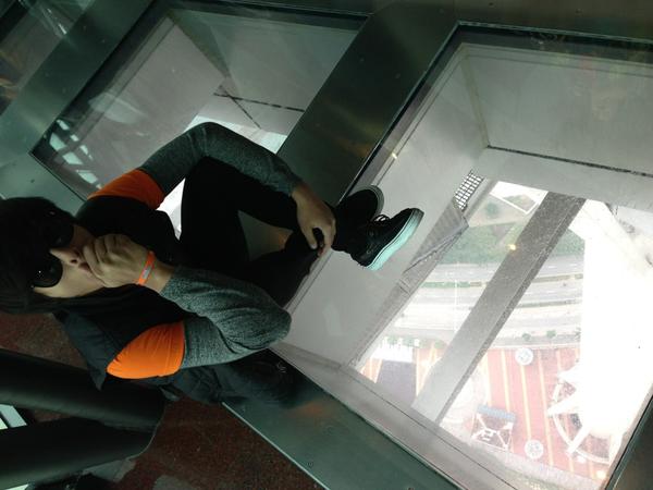 itsguydaniel's tweet image. :) :*