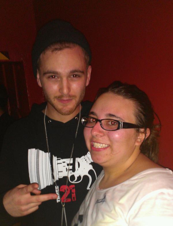 sassasaurus14's tweet image. #throwbackthursday the first time I met Jared Evan!! Great night! #tbt #jaredevan
