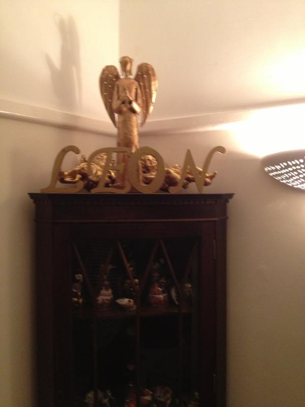 Top tip - change Xmas decs around in pubs to give the impression that more mortal gods are being worshipped #pagan