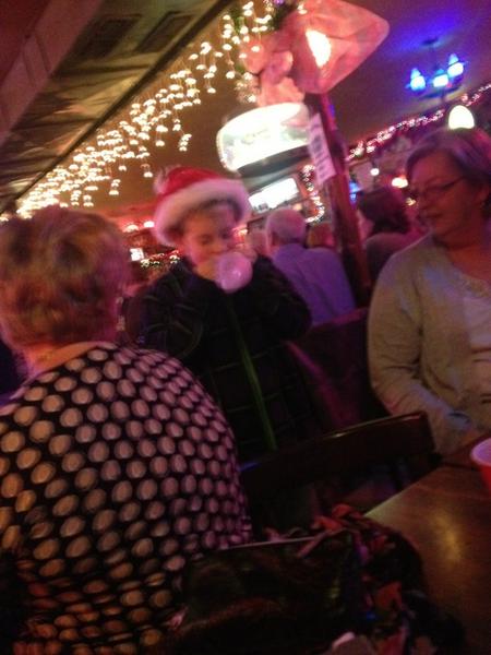 CMDfashionista's tweet image. #downeyproblems #wtf #divebars 😂