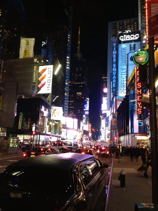 Jon_____Boy's tweet photo. Bit lively early morning! #NYC #BREAKFAST http://t.co/tEcEVFAK