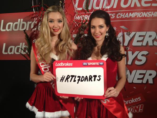 rtl7darts's tweet photo. niet vergeten ook vanavond weer! #rtl7darts http://t.co/jL99SbVh