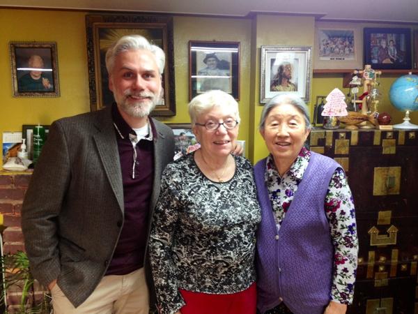 Walter_Foreman's tweet photo. I was fortunate to talk this week to Molly Holt &amp; Dr 조병국 Check out @tbsInsideOut this Sat at 9AM to hear their stories http://t.co/oD45ZeDE