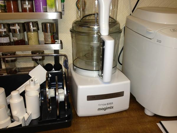 Mrs_Flash1's tweet image. Is loving my new kitchen gadget!Thank u husband &amp;amp; should say thank u 2 @jamieoliver 4 putting the idea in his head! x