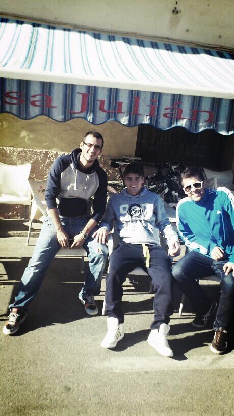 Davidmiga's tweet photo. Machotes @EnriquePitarch @3frangarcia http://t.co/hdVBMJij