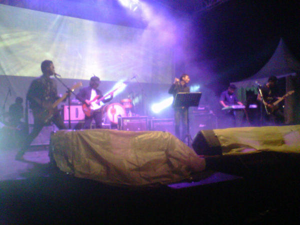 River Band tweet media