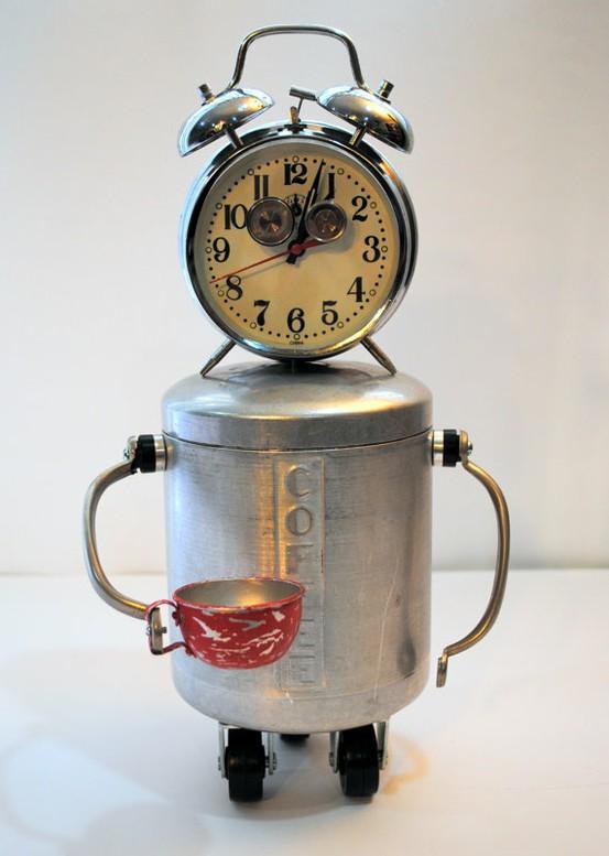 DynamiteTime's tweet image. RT if you agree! Waking up would be much easier if alarm clocks came w/ #coffee bit.ly/dynamitestuhrl…