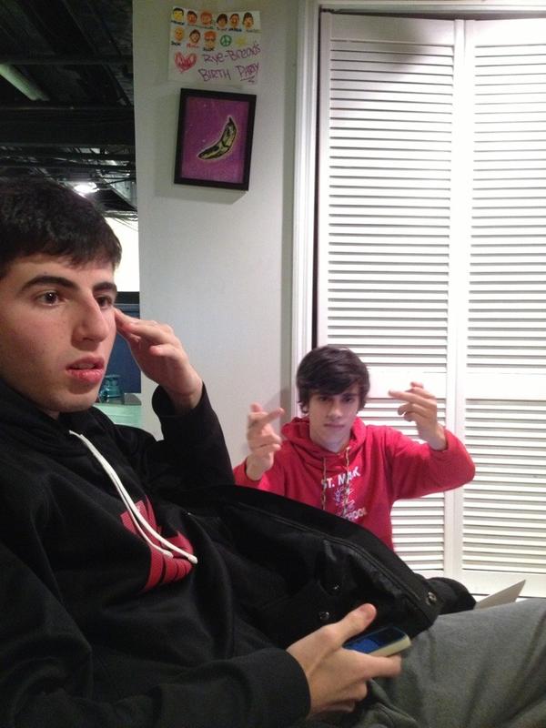 BFGorDIE's tweet photo. #BFG in the studio right now http://t.co/3WlFShVO