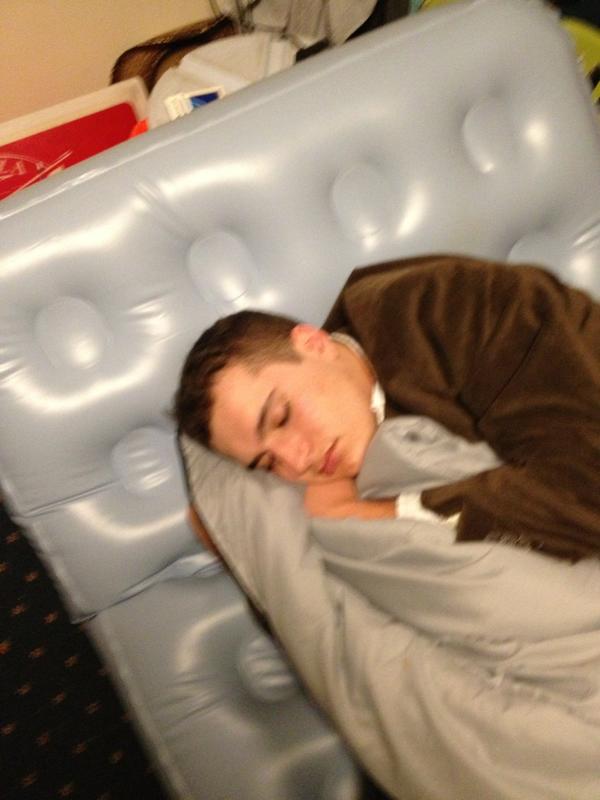 BoomerDavisMD's tweet image. @ReevyJones37 what else is new? #firstoneout #neverupcampus