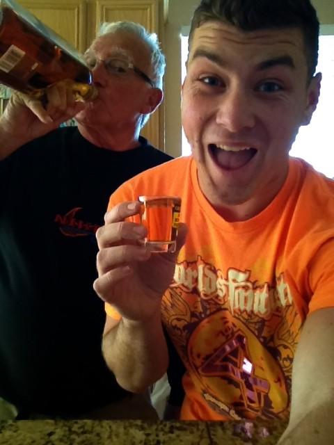 andeeroolegend's tweet image. Whiskey with grandpa.
#kaycool #whynot