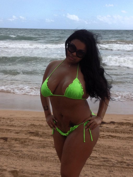 Watch Makuti Lee's leaked NSFW photo on TwXstars