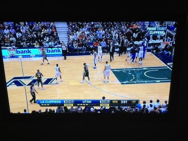 DtownBurgerBar's tweet photo. #clippers up by 3... Whoooooo hooooo! http://t.co/ZhuXffz7