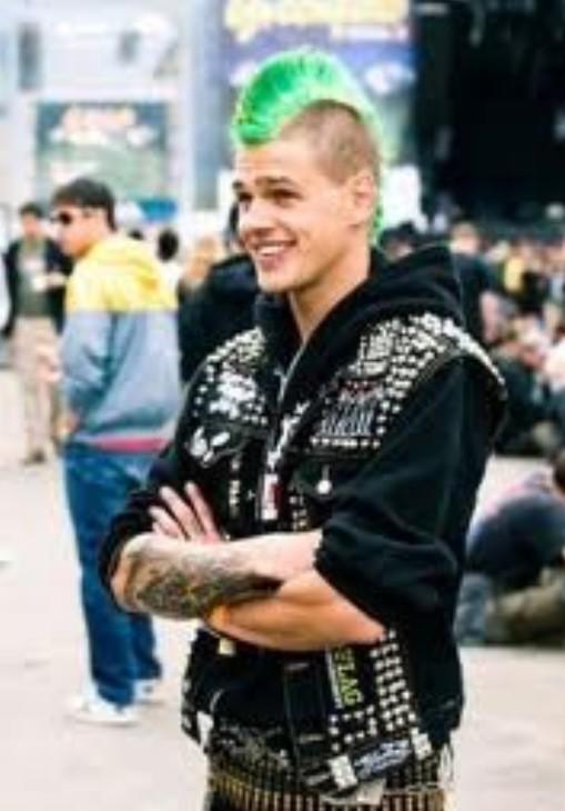 Devilivedd's tweet image. Barry waiting for his girl Rachel