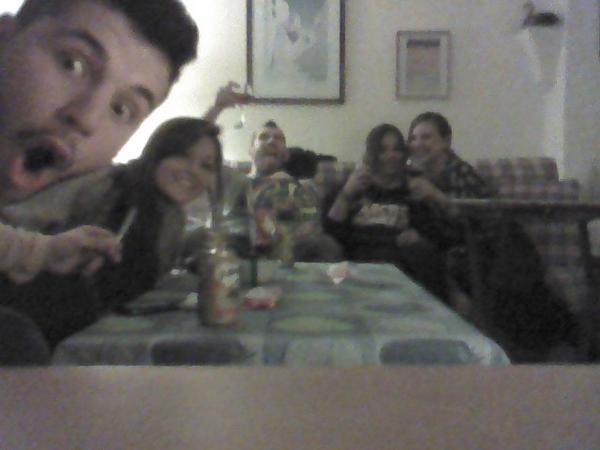 olgaaL's tweet photo. Bonics @LaraPeiro @RaulNuevoGasco @DBaviera @tirorirorirori http://t.co/eJrSYgBY