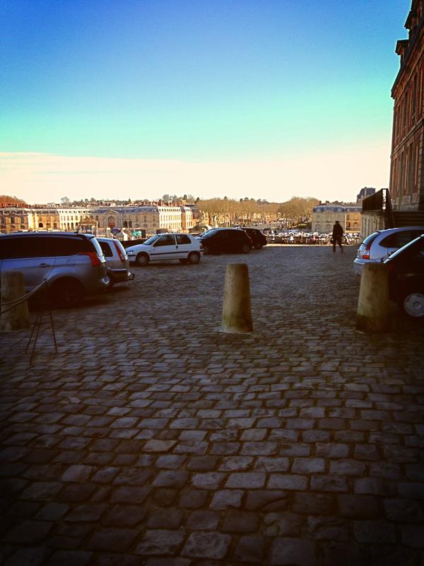 frs_a's tweet photo. Chateau de Versaille! Touristy for today http://t.co/L3WjAKbR