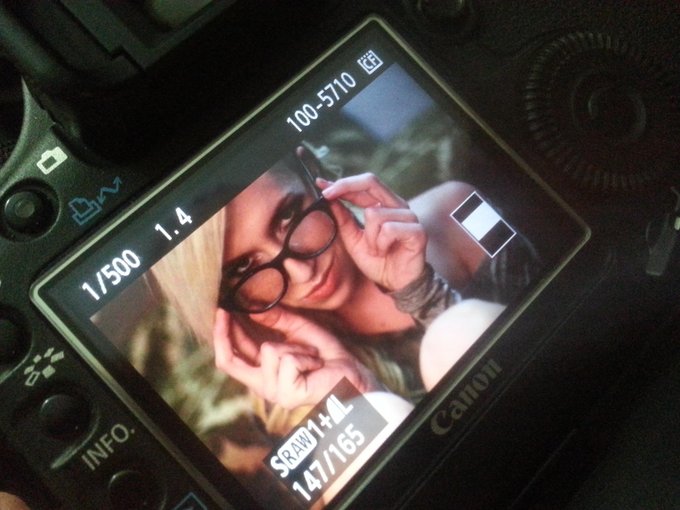Gettin new photos for ya'll http://t.co/l8UqtPx9