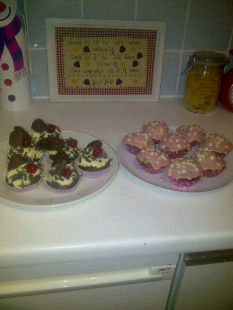 VickyGripper's tweet photo. #busybaker http://t.co/WeycxmCy